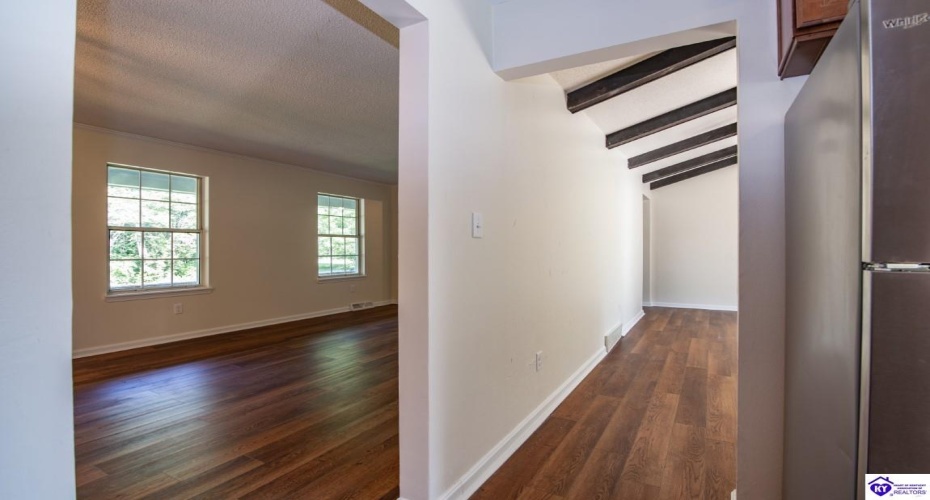 Johnstown Road, Elizabethtown, Kentucky 42701, ,2 BathroomsBathrooms,For Sale,Johnstown Road,HK24003233 Johnstown Road, Elizabethtown, Kentucky 42701, ,2 BathroomsBathrooms,For Sale,Johnstown Road,HK24003233