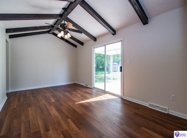 Johnstown Road, Elizabethtown, Kentucky 42701, ,2 BathroomsBathrooms,For Sale,Johnstown Road,HK24003233 Johnstown Road, Elizabethtown, Kentucky 42701, ,2 BathroomsBathrooms,For Sale,Johnstown Road,HK24003233