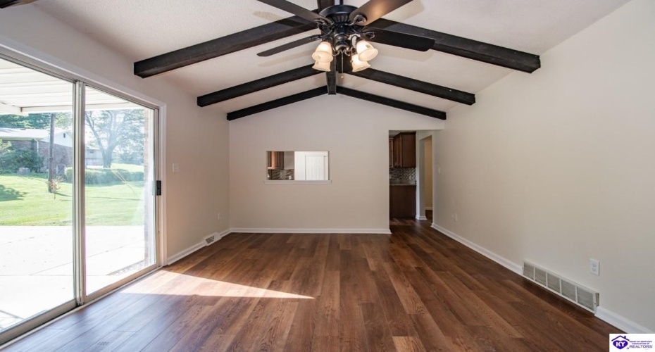 Johnstown Road, Elizabethtown, Kentucky 42701, ,2 BathroomsBathrooms,For Sale,Johnstown Road,HK24003233 Johnstown Road, Elizabethtown, Kentucky 42701, ,2 BathroomsBathrooms,For Sale,Johnstown Road,HK24003233