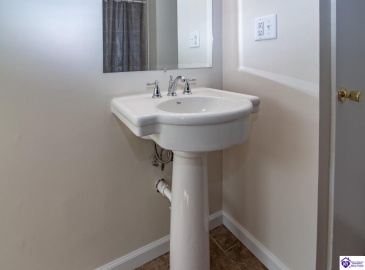Johnstown Road, Elizabethtown, Kentucky 42701, ,2 BathroomsBathrooms,For Sale,Johnstown Road,HK24003233 Johnstown Road, Elizabethtown, Kentucky 42701, ,2 BathroomsBathrooms,For Sale,Johnstown Road,HK24003233