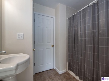 Johnstown Road, Elizabethtown, Kentucky 42701, ,2 BathroomsBathrooms,For Sale,Johnstown Road,HK24003233 Johnstown Road, Elizabethtown, Kentucky 42701, ,2 BathroomsBathrooms,For Sale,Johnstown Road,HK24003233