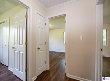 Johnstown Road, Elizabethtown, Kentucky 42701, ,2 BathroomsBathrooms,For Sale,Johnstown Road,HK24003233 Johnstown Road, Elizabethtown, Kentucky 42701, ,2 BathroomsBathrooms,For Sale,Johnstown Road,HK24003233