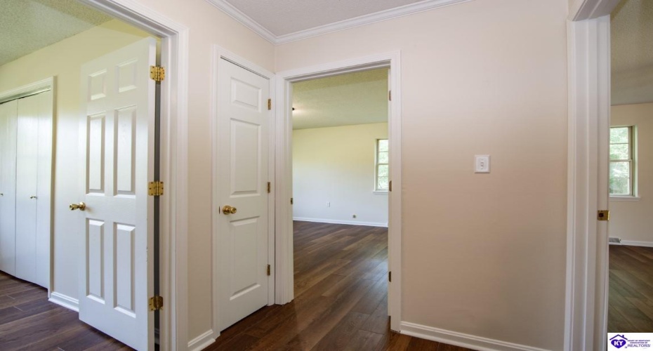 Johnstown Road, Elizabethtown, Kentucky 42701, ,2 BathroomsBathrooms,For Sale,Johnstown Road,HK24003233 Johnstown Road, Elizabethtown, Kentucky 42701, ,2 BathroomsBathrooms,For Sale,Johnstown Road,HK24003233