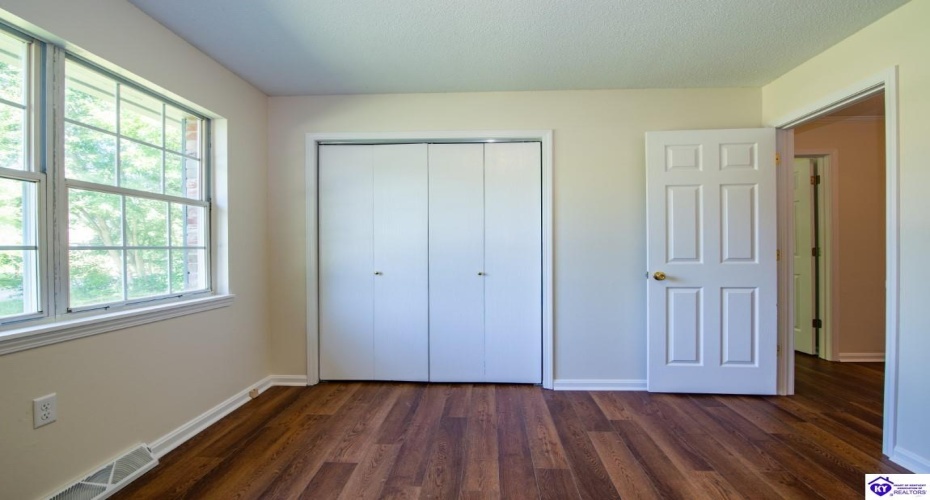 Johnstown Road, Elizabethtown, Kentucky 42701, ,2 BathroomsBathrooms,For Sale,Johnstown Road,HK24003233 Johnstown Road, Elizabethtown, Kentucky 42701, ,2 BathroomsBathrooms,For Sale,Johnstown Road,HK24003233