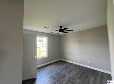 New Orleans Ct, Taylorsville, Kentucky 40071, ,2 BathroomsBathrooms,For Sale,New Orleans Ct,HK24003242 New Orleans Ct, Taylorsville, Kentucky 40071, ,2 BathroomsBathrooms,For Sale,New Orleans Ct,HK24003242