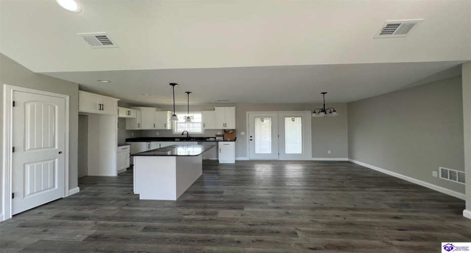 New Orleans Ct, Taylorsville, Kentucky 40071, ,2 BathroomsBathrooms,For Sale,New Orleans Ct,HK24003242 New Orleans Ct, Taylorsville, Kentucky 40071, ,2 BathroomsBathrooms,For Sale,New Orleans Ct,HK24003242