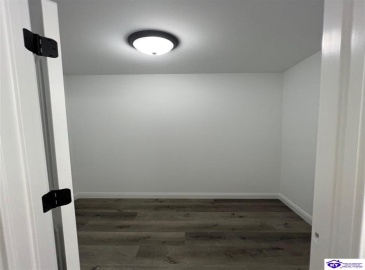 New Orleans Ct, Taylorsville, Kentucky 40071, ,2 BathroomsBathrooms,For Sale,New Orleans Ct,HK24003242 New Orleans Ct, Taylorsville, Kentucky 40071, ,2 BathroomsBathrooms,For Sale,New Orleans Ct,HK24003242