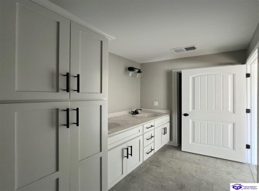 New Orleans Ct, Taylorsville, Kentucky 40071, ,2 BathroomsBathrooms,For Sale,New Orleans Ct,HK24003243 New Orleans Ct, Taylorsville, Kentucky 40071, ,2 BathroomsBathrooms,For Sale,New Orleans Ct,HK24003243