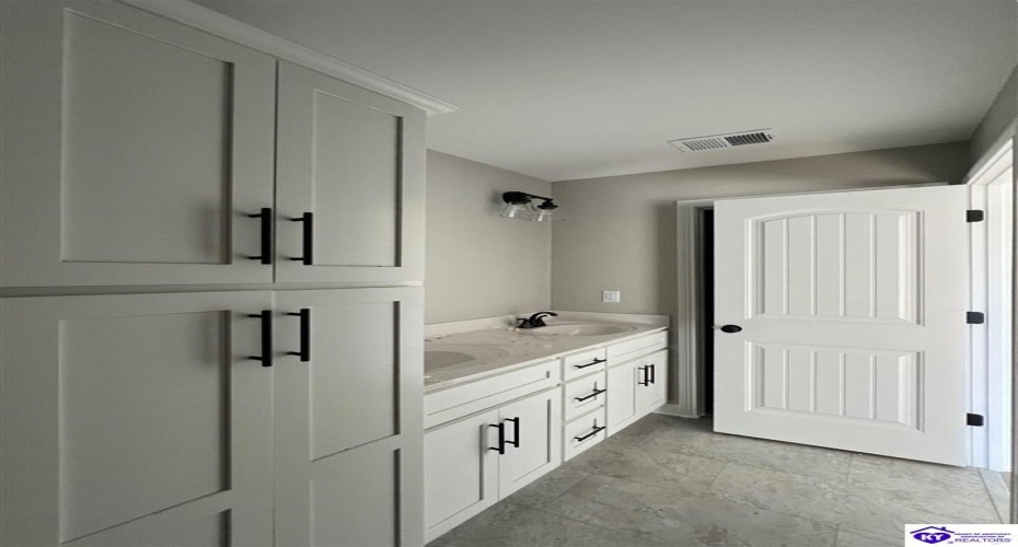 New Orleans Ct, Taylorsville, Kentucky 40071, ,2 BathroomsBathrooms,For Sale,New Orleans Ct,HK24003243 New Orleans Ct, Taylorsville, Kentucky 40071, ,2 BathroomsBathrooms,For Sale,New Orleans Ct,HK24003243