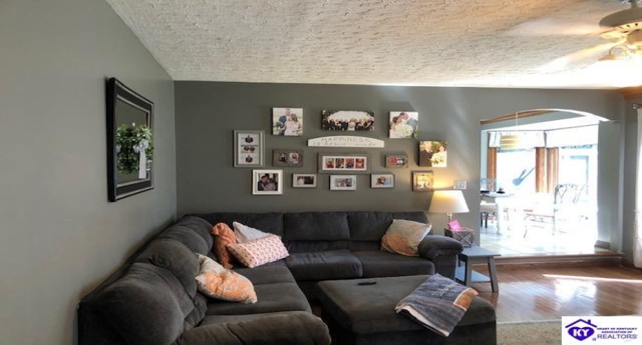 Landon Lane, Campbellsville, Kentucky 42718, ,3 BathroomsBathrooms,For Sale,Landon Lane,HK24003261 Landon Lane, Campbellsville, Kentucky 42718, ,3 BathroomsBathrooms,For Sale,Landon Lane,HK24003261