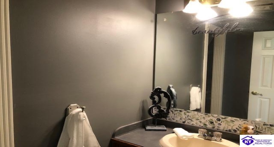 Landon Lane, Campbellsville, Kentucky 42718, ,3 BathroomsBathrooms,For Sale,Landon Lane,HK24003261 Landon Lane, Campbellsville, Kentucky 42718, ,3 BathroomsBathrooms,For Sale,Landon Lane,HK24003261