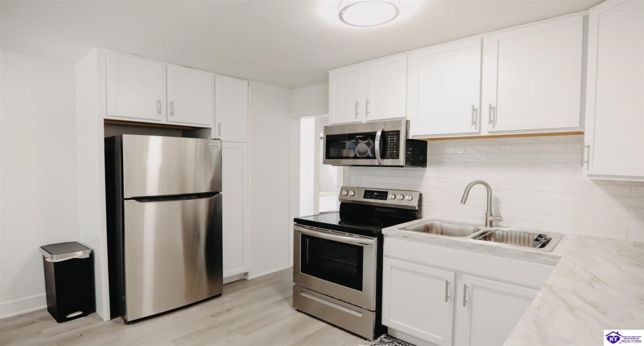 Diecks Drive, Elizabethtown, Kentucky 42701, ,1 BathroomBathrooms,For Sale,Diecks Drive,HK24003265 Diecks Drive, Elizabethtown, Kentucky 42701, ,1 BathroomBathrooms,For Sale,Diecks Drive,HK24003265