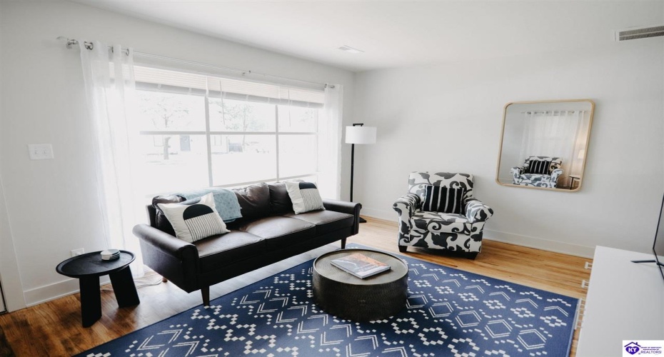 Diecks Drive, Elizabethtown, Kentucky 42701, ,1 BathroomBathrooms,For Sale,Diecks Drive,HK24003265