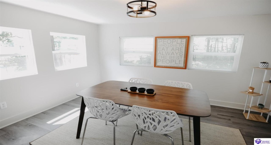 Diecks Drive, Elizabethtown, Kentucky 42701, ,1 BathroomBathrooms,For Sale,Diecks Drive,HK24003265 Diecks Drive, Elizabethtown, Kentucky 42701, ,1 BathroomBathrooms,For Sale,Diecks Drive,HK24003265