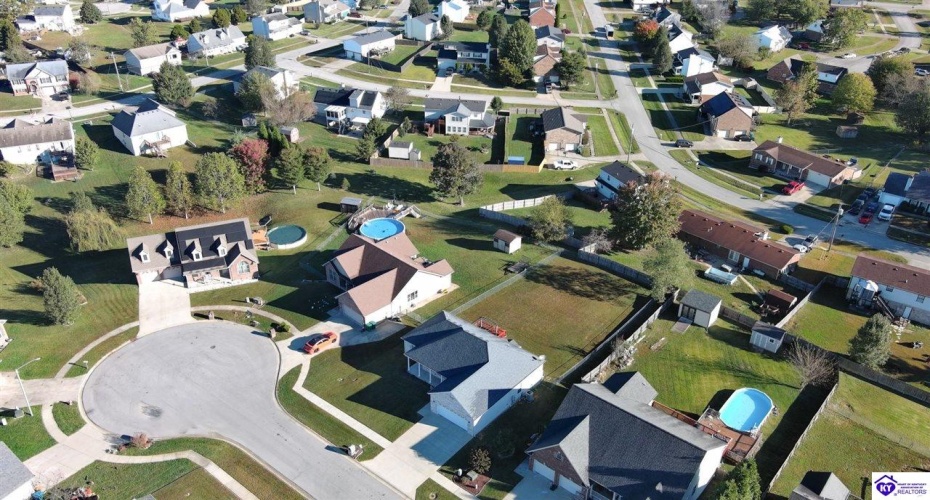 Maxwell Court, Vine Grove, Kentucky 40175, ,3 BathroomsBathrooms,For Sale,Maxwell Court,HK24003276 Maxwell Court, Vine Grove, Kentucky 40175, ,3 BathroomsBathrooms,For Sale,Maxwell Court,HK24003276