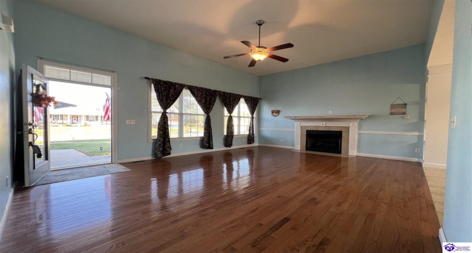 Maxwell Court, Vine Grove, Kentucky 40175, ,3 BathroomsBathrooms,For Sale,Maxwell Court,HK24003276 Maxwell Court, Vine Grove, Kentucky 40175, ,3 BathroomsBathrooms,For Sale,Maxwell Court,HK24003276