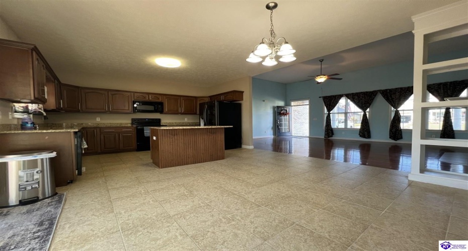 Maxwell Court, Vine Grove, Kentucky 40175, ,3 BathroomsBathrooms,For Sale,Maxwell Court,HK24003276 Maxwell Court, Vine Grove, Kentucky 40175, ,3 BathroomsBathrooms,For Sale,Maxwell Court,HK24003276