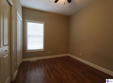 Maxwell Court, Vine Grove, Kentucky 40175, ,3 BathroomsBathrooms,For Sale,Maxwell Court,HK24003276 Maxwell Court, Vine Grove, Kentucky 40175, ,3 BathroomsBathrooms,For Sale,Maxwell Court,HK24003276