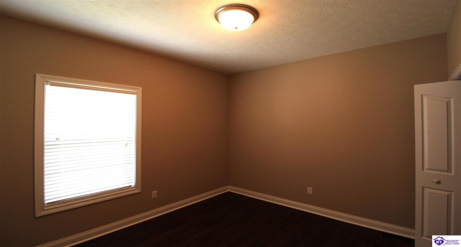 Maxwell Court, Vine Grove, Kentucky 40175, ,3 BathroomsBathrooms,For Sale,Maxwell Court,HK24003276 Maxwell Court, Vine Grove, Kentucky 40175, ,3 BathroomsBathrooms,For Sale,Maxwell Court,HK24003276