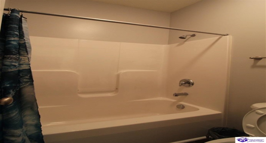 Maxwell Court, Vine Grove, Kentucky 40175, ,3 BathroomsBathrooms,For Sale,Maxwell Court,HK24003276 Maxwell Court, Vine Grove, Kentucky 40175, ,3 BathroomsBathrooms,For Sale,Maxwell Court,HK24003276