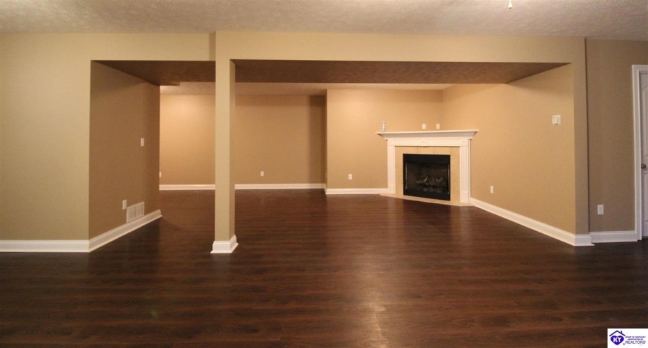 Maxwell Court, Vine Grove, Kentucky 40175, ,3 BathroomsBathrooms,For Sale,Maxwell Court,HK24003276 Maxwell Court, Vine Grove, Kentucky 40175, ,3 BathroomsBathrooms,For Sale,Maxwell Court,HK24003276