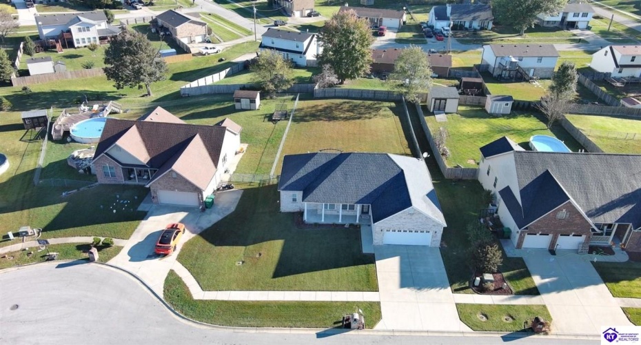 Maxwell Court, Vine Grove, Kentucky 40175, ,3 BathroomsBathrooms,For Sale,Maxwell Court,HK24003276 Maxwell Court, Vine Grove, Kentucky 40175, ,3 BathroomsBathrooms,For Sale,Maxwell Court,HK24003276