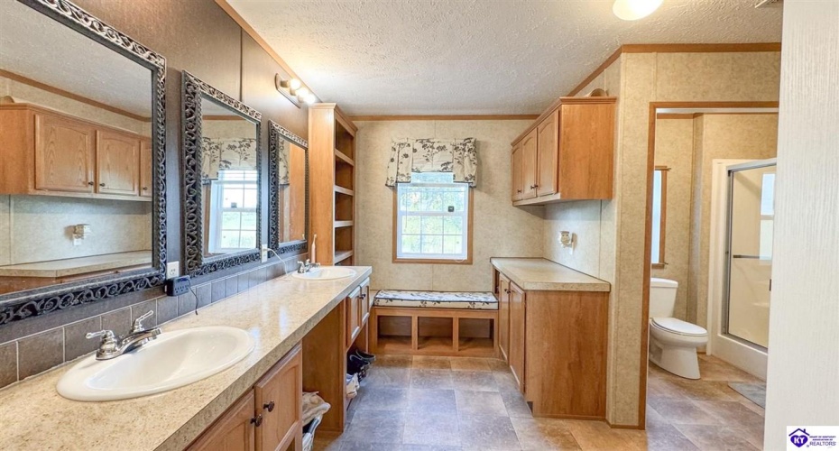 Joe Kerr Road, Campbellsville, Kentucky 42718, ,2 BathroomsBathrooms,For Sale,Joe Kerr Road,HK24003277 Joe Kerr Road, Campbellsville, Kentucky 42718, ,2 BathroomsBathrooms,For Sale,Joe Kerr Road,HK24003277