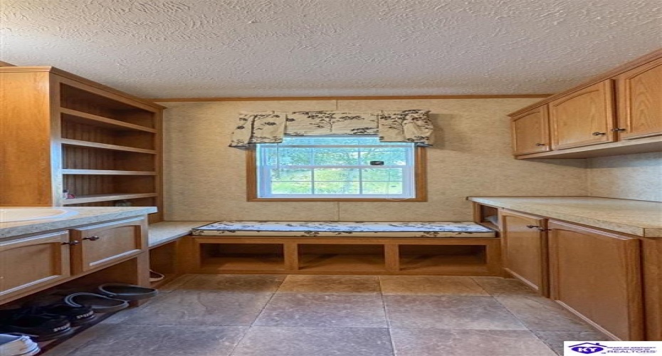 Joe Kerr Road, Campbellsville, Kentucky 42718, ,2 BathroomsBathrooms,For Sale,Joe Kerr Road,HK24003277 Joe Kerr Road, Campbellsville, Kentucky 42718, ,2 BathroomsBathrooms,For Sale,Joe Kerr Road,HK24003277