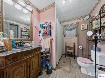 Harper Cemetery Road, Munfordville, Kentucky 42765, ,2 BathroomsBathrooms,For Sale,Harper Cemetery Road,HK24002095 Harper Cemetery Road, Munfordville, Kentucky 42765, ,2 BathroomsBathrooms,For Sale,Harper Cemetery Road,HK24002095