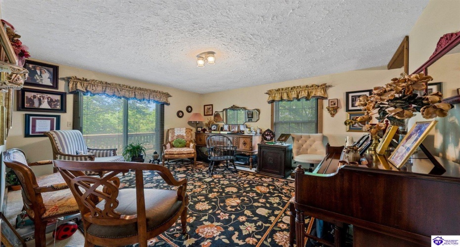 Harper Cemetery Road, Munfordville, Kentucky 42765, ,2 BathroomsBathrooms,For Sale,Harper Cemetery Road,HK24002095 Harper Cemetery Road, Munfordville, Kentucky 42765, ,2 BathroomsBathrooms,For Sale,Harper Cemetery Road,HK24002095