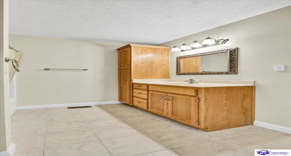 St Rose Road, Lebanon, Kentucky 40033, ,2 BathroomsBathrooms,For Sale,St Rose Road,HK24003282 St Rose Road, Lebanon, Kentucky 40033, ,2 BathroomsBathrooms,For Sale,St Rose Road,HK24003282