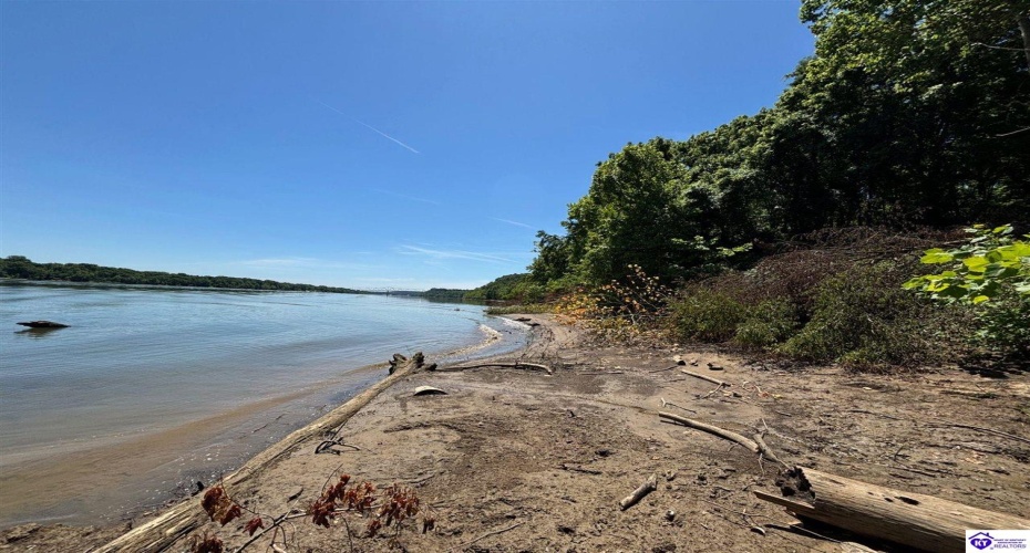 Russell Landing Road, Brandenburg, Kentucky 40108, ,For Sale,Russell Landing Road,HK24002954