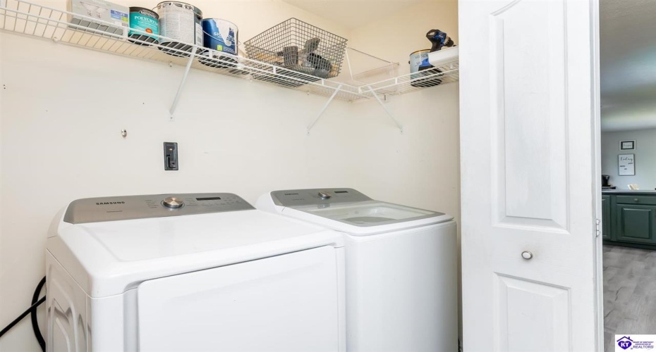 Emmaus Circle, Elizabethtown, Kentucky 42701, ,4 BathroomsBathrooms,For Sale,Emmaus Circle,HK24003301