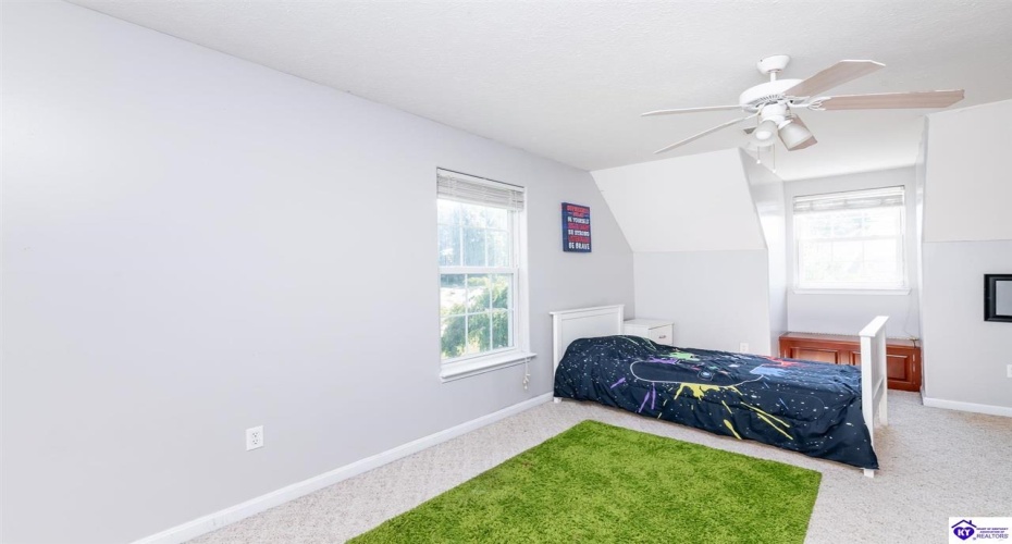 Emmaus Circle, Elizabethtown, Kentucky 42701, ,4 BathroomsBathrooms,For Sale,Emmaus Circle,HK24003301