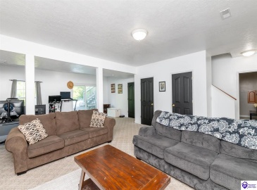 Emmaus Circle, Elizabethtown, Kentucky 42701, ,4 BathroomsBathrooms,For Sale,Emmaus Circle,HK24003301 Emmaus Circle, Elizabethtown, Kentucky 42701, ,4 BathroomsBathrooms,For Sale,Emmaus Circle,HK24003301