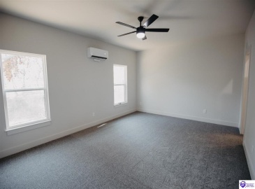 Henry Street, Elizabethtown, Kentucky 42701, ,3 BathroomsBathrooms,For Sale,Henry Street,HK24003303 Henry Street, Elizabethtown, Kentucky 42701, ,3 BathroomsBathrooms,For Sale,Henry Street,HK24003303