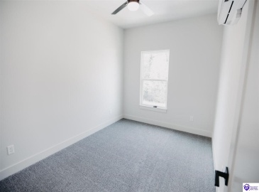 Henry Street, Elizabethtown, Kentucky 42701, ,3 BathroomsBathrooms,For Sale,Henry Street,HK24003303 Henry Street, Elizabethtown, Kentucky 42701, ,3 BathroomsBathrooms,For Sale,Henry Street,HK24003303