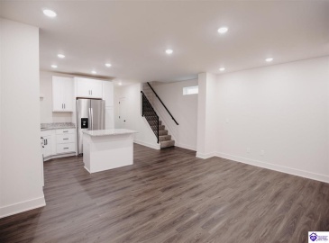 Henry Street, Elizabethtown, Kentucky 42701, ,3 BathroomsBathrooms,For Sale,Henry Street,HK24003303 Henry Street, Elizabethtown, Kentucky 42701, ,3 BathroomsBathrooms,For Sale,Henry Street,HK24003303