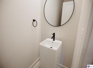 Henry Street, Elizabethtown, Kentucky 42701, ,3 BathroomsBathrooms,For Sale,Henry Street,HK24003303 Henry Street, Elizabethtown, Kentucky 42701, ,3 BathroomsBathrooms,For Sale,Henry Street,HK24003303