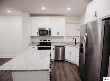 Henry Street, Elizabethtown, Kentucky 42701, ,3 BathroomsBathrooms,For Sale,Henry Street,HK24003303 Henry Street, Elizabethtown, Kentucky 42701, ,3 BathroomsBathrooms,For Sale,Henry Street,HK24003303