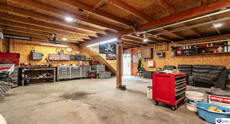 Partridge Way, Elizabethtown, Kentucky 42701, ,2 BathroomsBathrooms,For Sale,Partridge Way,HK24003304