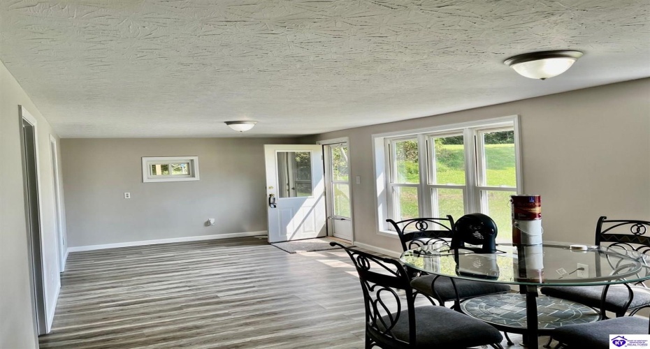 Wright Lane, Bonnieville, Kentucky 42748, ,1 BathroomBathrooms,For Sale,Wright Lane,HK24003310 Wright Lane, Bonnieville, Kentucky 42748, ,1 BathroomBathrooms,For Sale,Wright Lane,HK24003310