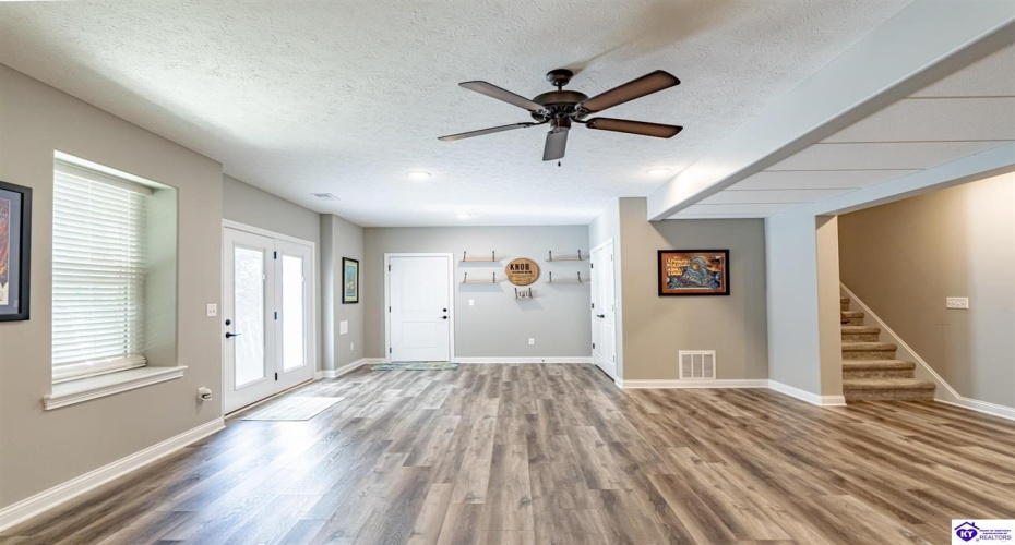 Beasley Boulevard, Elizabethtown, Kentucky 42701, ,4 BathroomsBathrooms,For Sale,Beasley Boulevard,HK24003316 Beasley Boulevard, Elizabethtown, Kentucky 42701, ,4 BathroomsBathrooms,For Sale,Beasley Boulevard,HK24003316