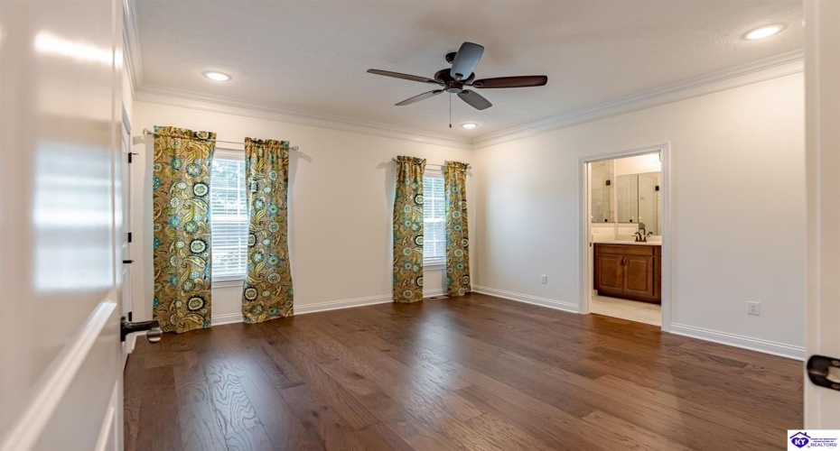 Beasley Boulevard, Elizabethtown, Kentucky 42701, ,4 BathroomsBathrooms,For Sale,Beasley Boulevard,HK24003316 Beasley Boulevard, Elizabethtown, Kentucky 42701, ,4 BathroomsBathrooms,For Sale,Beasley Boulevard,HK24003316