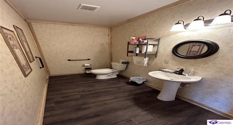 William Taul Lane, Hardinsburg, Kentucky 40143, ,For Sale,William Taul Lane,HK24003321 William Taul Lane, Hardinsburg, Kentucky 40143, ,For Sale,William Taul Lane,HK24003321