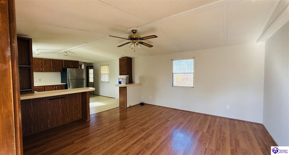 Blowing Springs Road, Greensburg, Kentucky 42743, ,2 BathroomsBathrooms,For Sale,Blowing Springs Road,HK24003324 Blowing Springs Road, Greensburg, Kentucky 42743, ,2 BathroomsBathrooms,For Sale,Blowing Springs Road,HK24003324