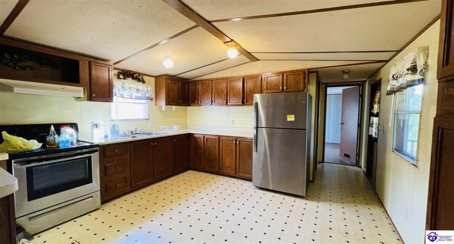 Blowing Springs Road, Greensburg, Kentucky 42743, ,2 BathroomsBathrooms,For Sale,Blowing Springs Road,HK24003324 Blowing Springs Road, Greensburg, Kentucky 42743, ,2 BathroomsBathrooms,For Sale,Blowing Springs Road,HK24003324