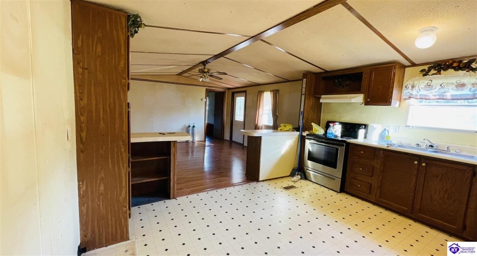 Blowing Springs Road, Greensburg, Kentucky 42743, ,2 BathroomsBathrooms,For Sale,Blowing Springs Road,HK24003324 Blowing Springs Road, Greensburg, Kentucky 42743, ,2 BathroomsBathrooms,For Sale,Blowing Springs Road,HK24003324