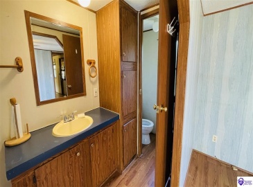 Blowing Springs Road, Greensburg, Kentucky 42743, ,2 BathroomsBathrooms,For Sale,Blowing Springs Road,HK24003324 Blowing Springs Road, Greensburg, Kentucky 42743, ,2 BathroomsBathrooms,For Sale,Blowing Springs Road,HK24003324