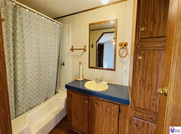 Blowing Springs Road, Greensburg, Kentucky 42743, ,2 BathroomsBathrooms,For Sale,Blowing Springs Road,HK24003324 Blowing Springs Road, Greensburg, Kentucky 42743, ,2 BathroomsBathrooms,For Sale,Blowing Springs Road,HK24003324